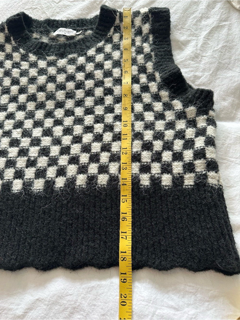 vestique Black and White Checker Knit Sleeveless Sweater Vest, size medium - Picture 9 of 12